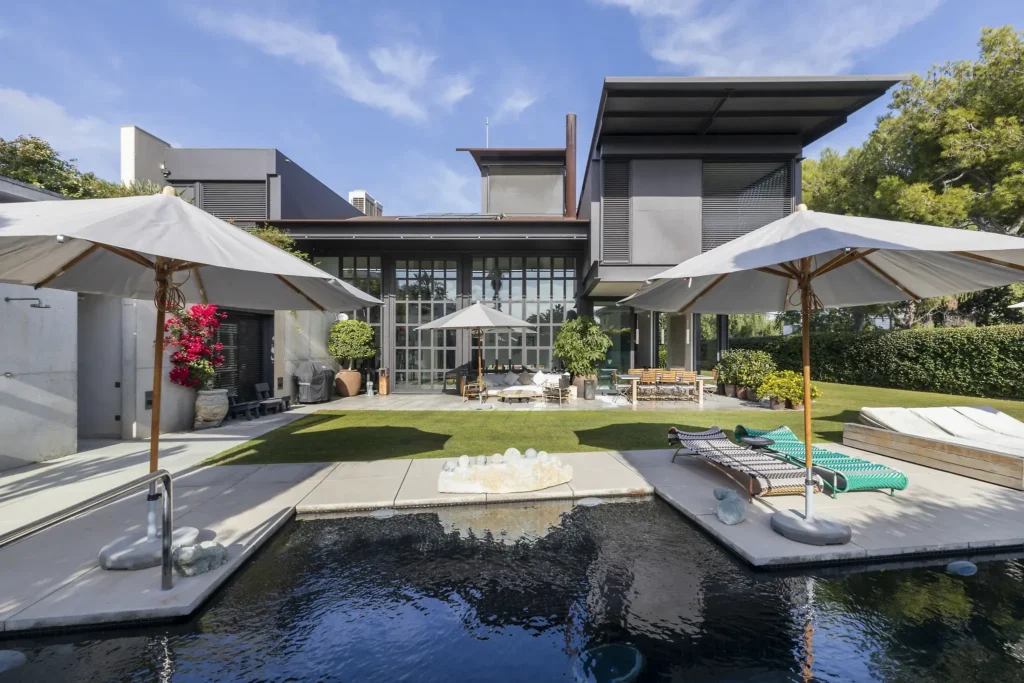 Modern architecture and elegant living experience