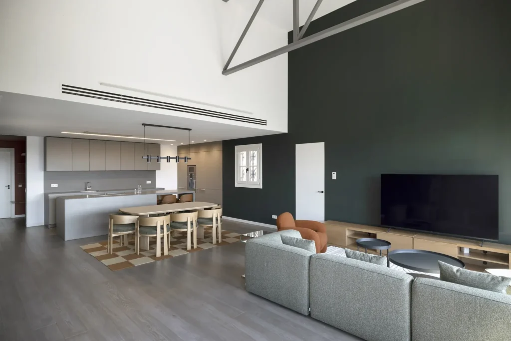The Georgy Penthouse