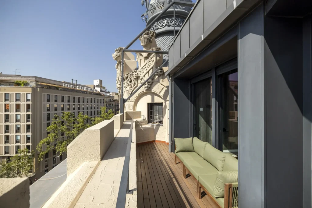 The Georgy Penthouse