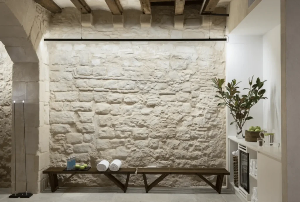 the old world charm of Ciutat Vella