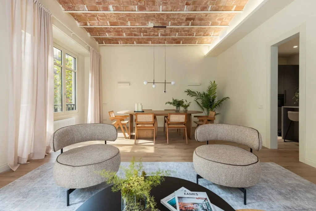 Beautifully designed living space in one of Barcelona's most sought-after neighborhoods.