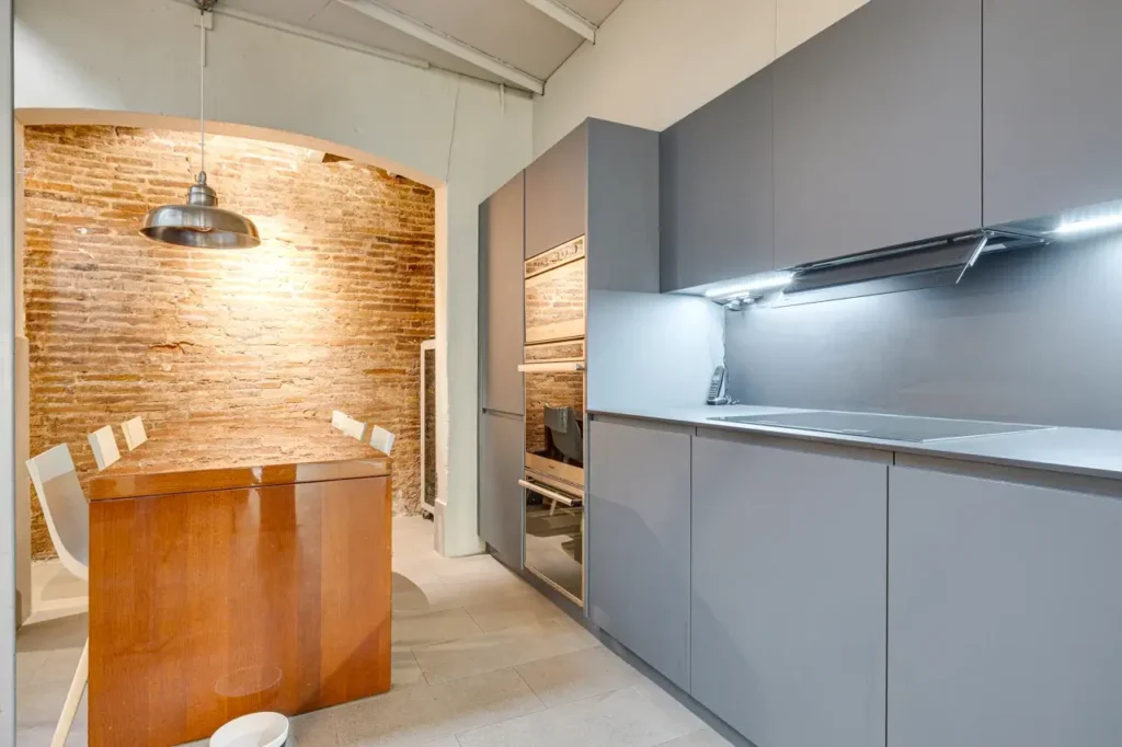 Industrial character and space in Vila de Gràcia